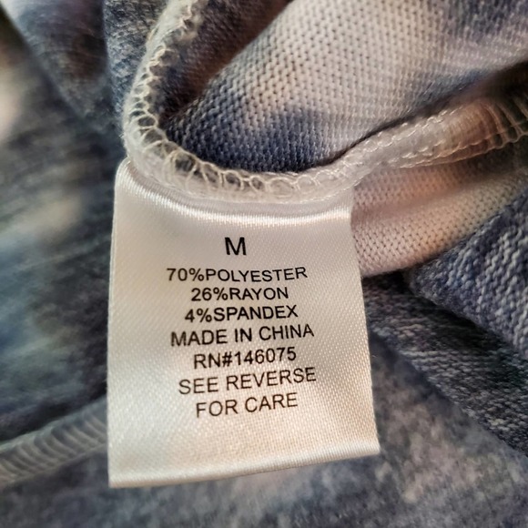 NWT MSRP $55 Theo & Spence Medium Tie Dye V-Neck Hoodie - Picture 8 of 8